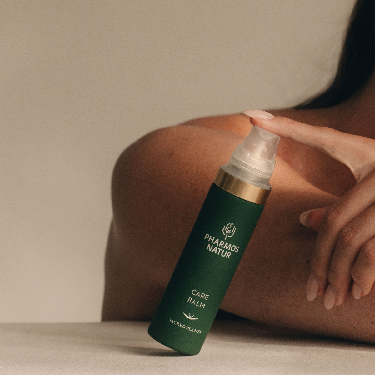 Care Balm Pflegebalsam mit Bio Aloe Vera, Macadamiaöl und Sheabutter für die tägliche Gesichtspflege