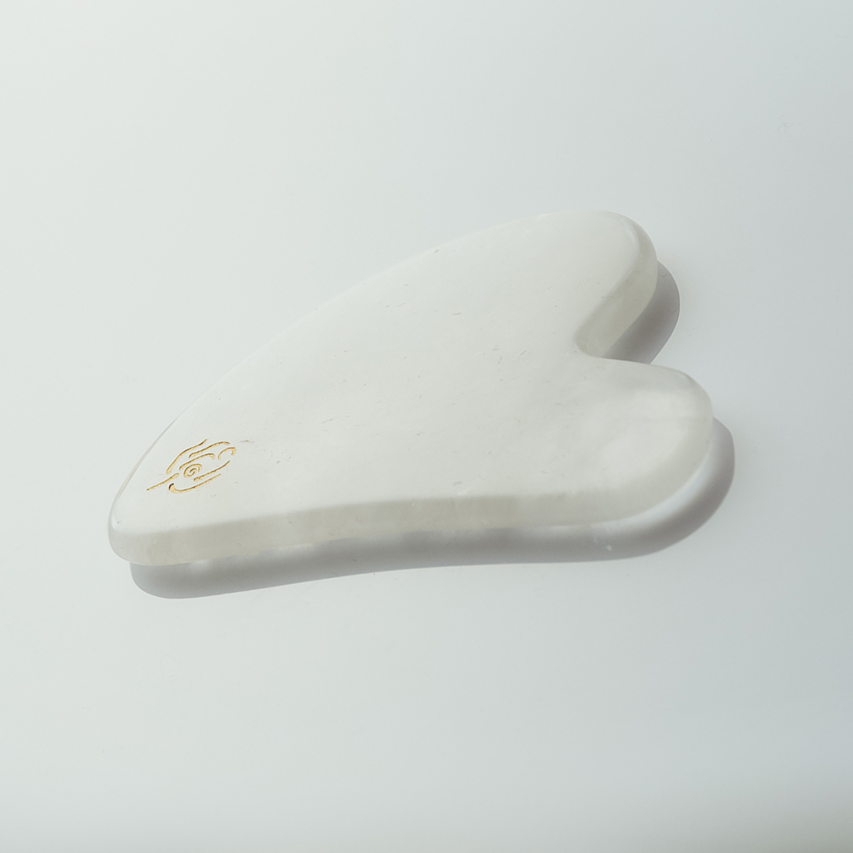 Clear Crystal Quartz Gua Sha aus Bergkristall für Gesichtsmassage und Pflegerituale
