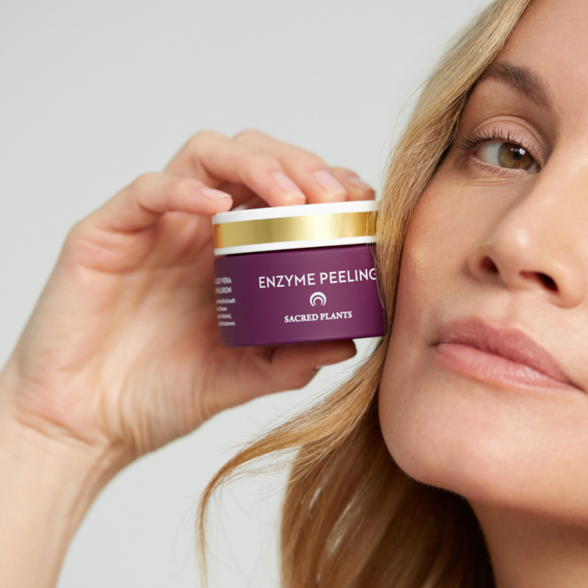 Enzyme Peeling Gesichtspeeling mit Bio Aloe Vera, Kürbisferment und Mandelöl
