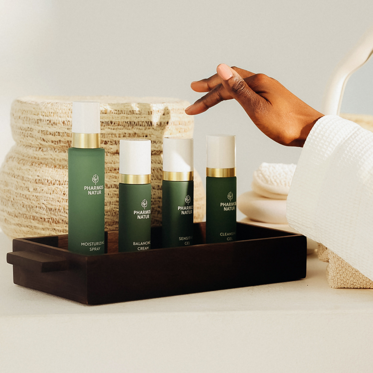 Sensitive Gel Gesichtsgel mit Bio Aloe Vera, Schwarzem Sesam Ursamen und Magnolienrinde für empfindliche Haut