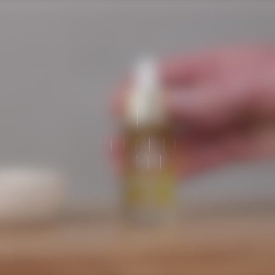 Erklärvideo Nourishing Oil durch Cathrin Lorenscheit Schulungsleitung Pharmos Natur