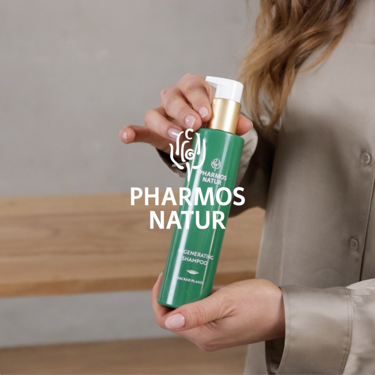 Erklärvido zu Regenerating Shampoo durch Stefanie Seidl Trainer bei Pharmos Natur