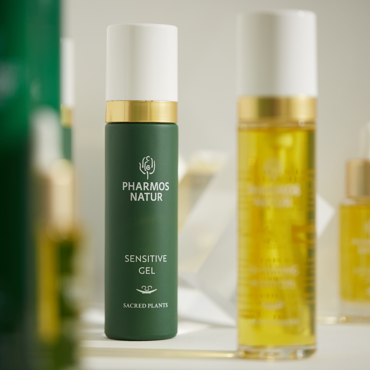 Feuchtigkeitsspendendes Sensitive Gel | PHARMOS NATUR